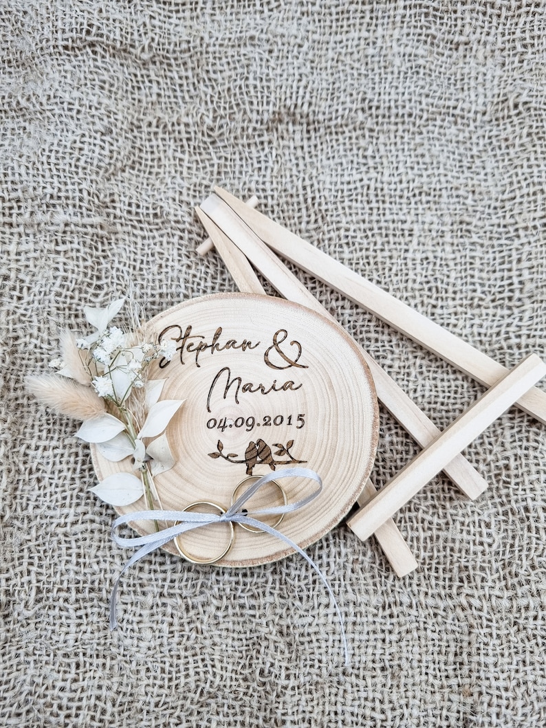 Ringkissen aus Holz mit Trockenblumen Baumscheibe Hochzeit Geschenk zum Jubiläum Trauringhalter mit Trockenblumen zdjęcie 5