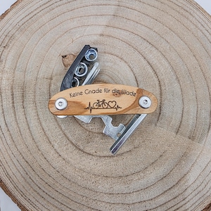 Multiherramienta para bicicleta con grabado personalizado | Kit de bicicleta personalizado | Regalo para amantes de la bicicleta, entusiastas del aire libre y ciclistas.