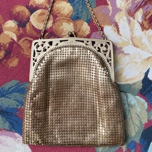 Vintage 1970s Whiting And Davis Matte Gold Mesh Bag