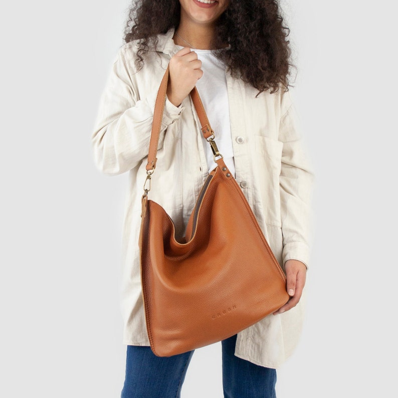 Sacs hobo en cuir souple pour femme. Sac en cuir véritable fait main. Sac à bandoulière en cuir. Idée cadeau fait main pour maman. 10 couleurs. Juin Leather