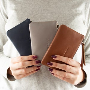 Leather handmade wallet for women. Soft leather coin purse. Minimalist Leather Pack. Perfect Gift for her. Available in 3 colors. MÍA image 4