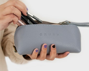 Handmade Leather Zipper Pencil Case: Minimalist Makeup & Eyeglasses Bag