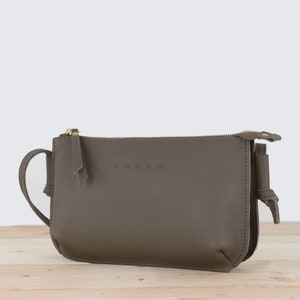 Petit sac à bandoulière pour femme. Sac de travail pour femme qui a du style. Sac de bureau pour femme à usage quotidien. Petits sacs à bandoulière pour femmes. ADA