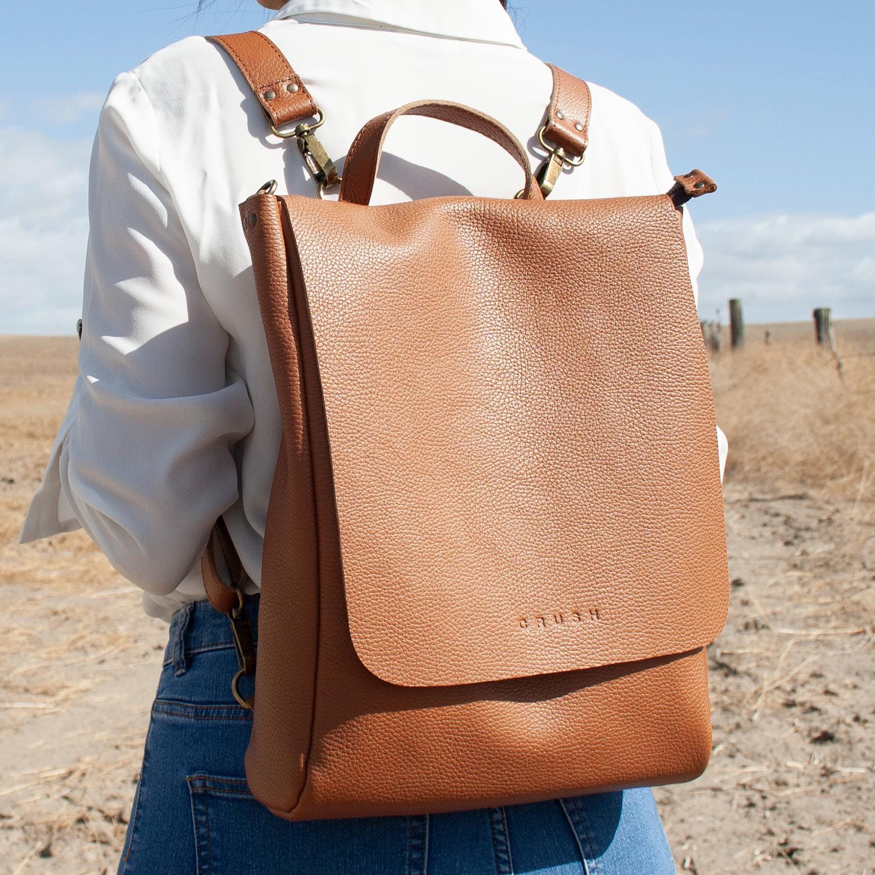 ✨ NWT Two Pretty Handcrafted Full Grain Leather Convertible Backpack ✨ Rue Convertible Backpack | Portland Leather Goods main image 4