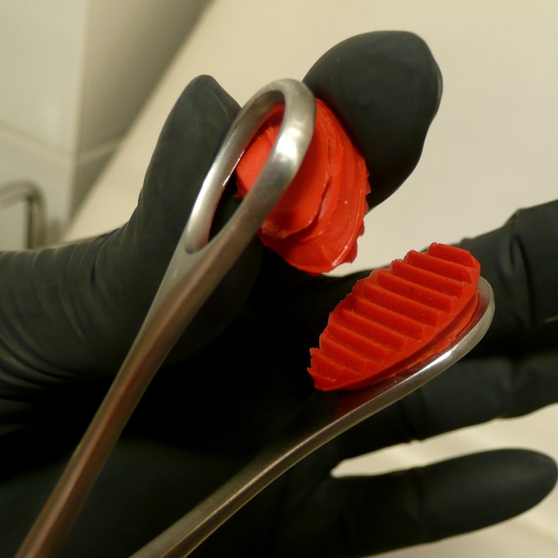 Young Tongue Forceps Surgical Oral Medical Clamp Fetish Bondage Play