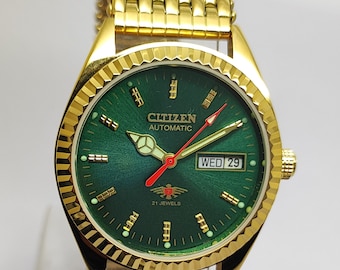 Rare Vintage Citizen Automatic men's wrist watch original Movement Green Dial Beautiful