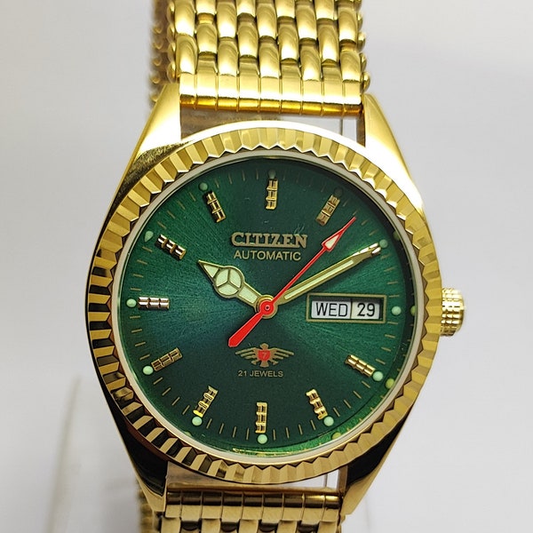 Rare Vintage Citizen Automatic men's wrist watch original Movement Green Dial Beautiful