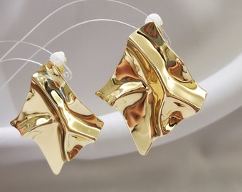 Large Folds Earring Clips, Gold Plated Large Earring Clips, Cool Ear Clips, Bride Earrings, Gift For Her, Earrings for Women, CP03