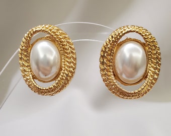 Clip On Earrings, Earring Clips, Pearl Earring, Bridal Earrings, Gift For Her, Gold Plated Earrings, Large Earring, Earrings for Women, CP85