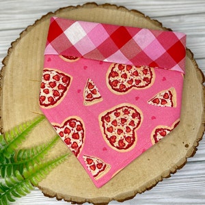 A Pizza My Heart, dog bandana, over the collar dog bandana, tie on dog bandana, vallentines