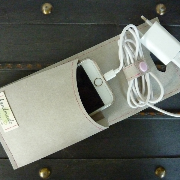 Mobile phone charging case made of vegan washpaper - mobile charging station for all smartphones