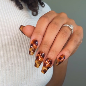 Tortoise Print | Press On Nails | Brown Abstract Design