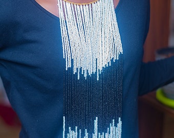 Maasai Beaded Necklace: Traditional African Jewelry