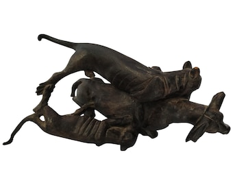 Dynamic Wooden Hunting Sculpture: Wildlife Art Home Decor