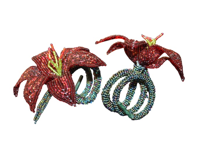Beaded Burgundy Lily Napkin Rings Set of 6pcs, Wine Red African Wire Seed Bead Flower Holders, Boho Elegant Table Decor Gift