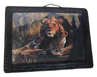 Hand-Painted African Lion & Cubs Portrait: Savannah Forest Wall Art