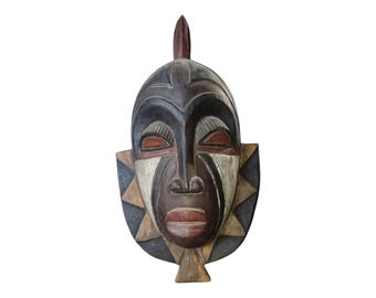 Hand-Carved Cameroon Mask: Geometric Tribal Wall Decor (16x11 inches