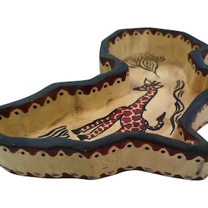 A Hand-Carved Wooden African Map Bowl with Giraffe Pattern - Cultural & Decorative Art - African Art | home decor