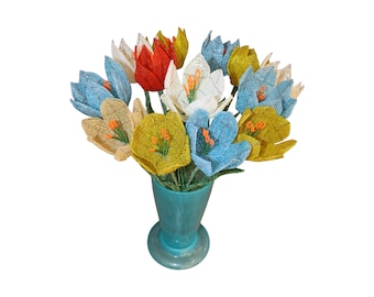 Set di 4 steli di giglio Gloriosa con perline africane fatte a mano, fiori esotici permanenti unici, multicolore