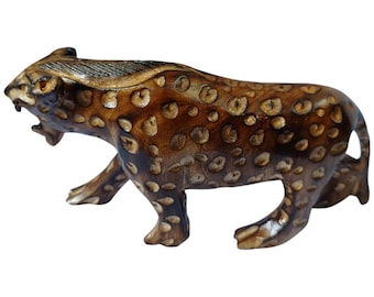 Hand-Carved Wooden Leopard Figurine: African Wildlife Art Decor