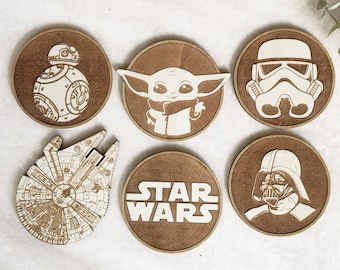 Juego de 6 posavasos de madera de Star Wars • Grogu, Darth Vader, Stormtrooper, Falcon Ship y BB 8  • Regalo • Personalización gratuita