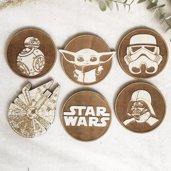 Ensemble de 6 sous-verres en bois Star Wars •  Grogu, Darth Vader, Stormtrooper, Falcon Ship et BB 8 • bois • Personnalisation gratuite