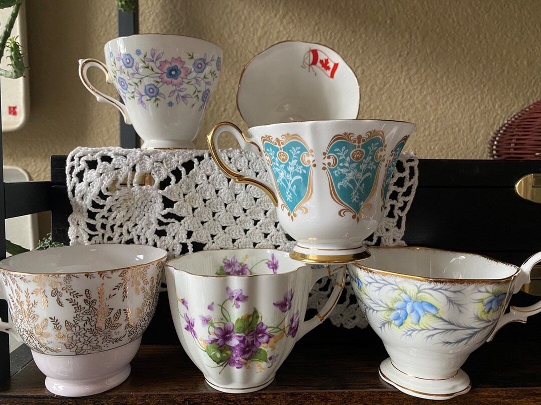 Vintage Fine Bone China Teacups Saucers Floral Flowers Violets