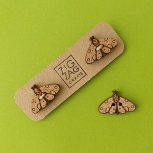 Moth Buttons - Moth wooden buttons - Moth pin