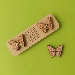 Butterfly Button - Wooden butterfly button - Butterfly tag