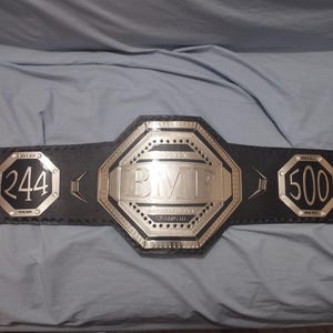 Cinturón de campeón mundial de lucha libre de peso pesado BMF