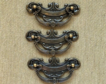 French Provincial Style Drawer Pulls Antique Brass Color Set Of 5, Victorian Brass Dresser Pulls, Handles, Cabinet Pulls, 3-1/4" Centers