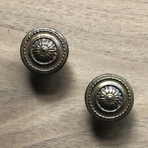 Vintage Brass Finish Drawer Knobs Sunflower Floral Design SETS OF 2, Dresser Cabinet Knobs