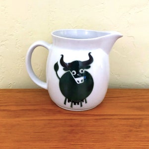 Vintage Arabia Pitcher Green Bull , Arabia Of Finland Mid Century Modern Milk Pitcher, MCM, Anja Juurikkala, Heluna Series, Scandinavian Cow