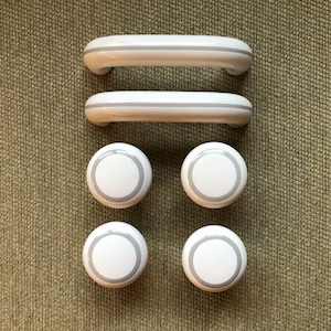 Vintage White Ceramic Porcelain Drawer Knobs / Pulls With Gray Circle Trim, Shabby Chic Dresser Knobs, Cabinet Knobs, Farmhouse Drawer Pulls