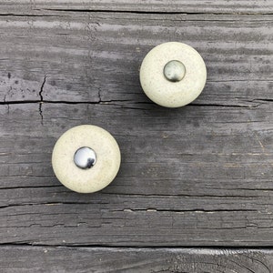 Vintage Ceramic Porcelain Speckled Drawer Knobs Metal Center SETS OF 2, Ceramic Cabinet Knobs, Dresser Knobs, Shabby Chic, Cottage Decor