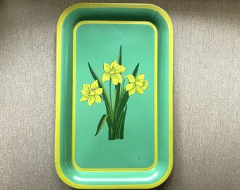 Vintage Green And Yellow Daffodil Flower Serving Tray, Mid Century, Shabby Chic Metal Tray, Narcissus