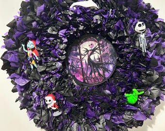 Corona de Halloween, decoración morada y negra para la puerta principal con Jack, Sally y Oogie Boogie.