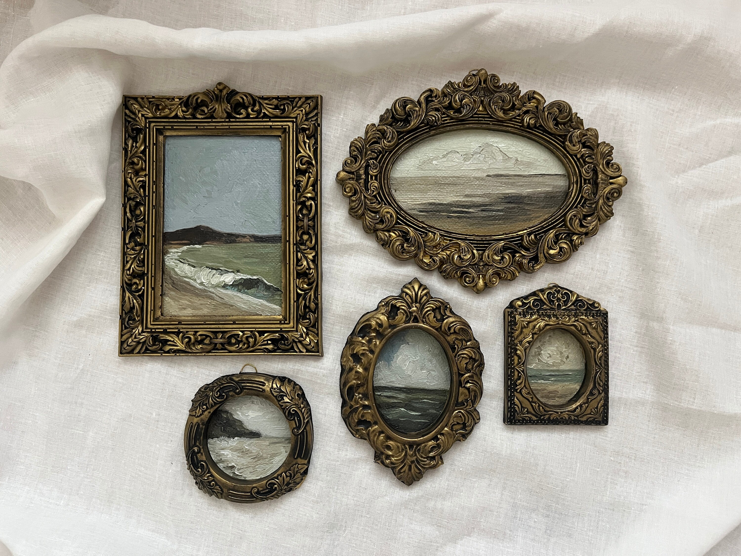 ゴールデンフレームのビーチ油絵、ヴィンテージのゴールデンフレームの