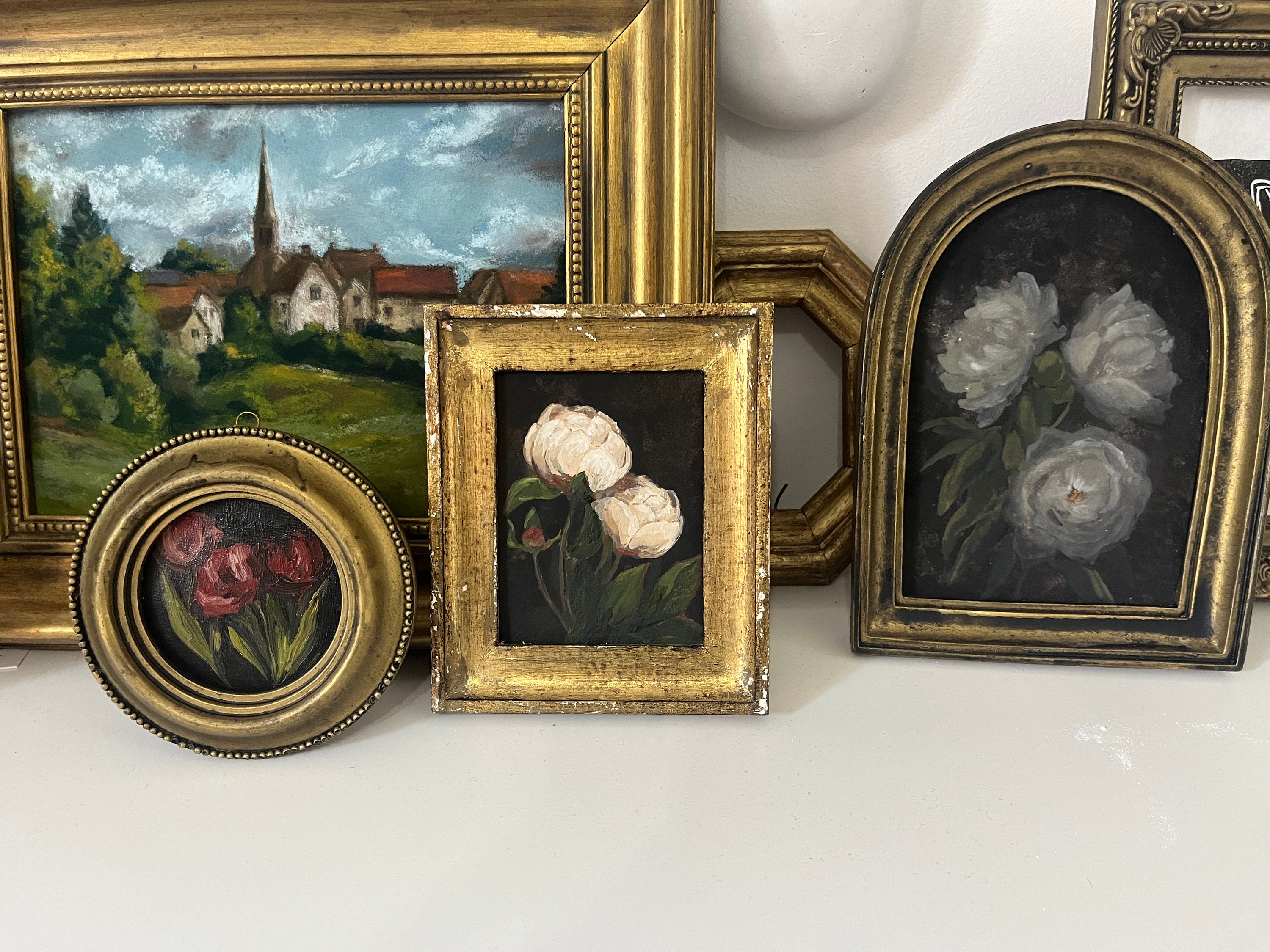 ヴィンテージフレンチスタイルの教会の水彩画 - 金色のフレーム