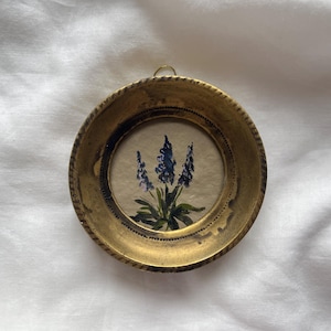Dipinto ad acquerello originale di lavanda con cornice, cornice rotonda fatta a mano dall'aspetto vintage, piccola arte, arte botanica antica e romantica