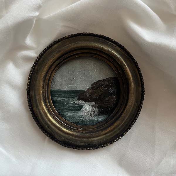 Vintage round framed seascape oil painting | Original arched antique tropical wall art | Framed beach oil painting gallery | Coastal sea art