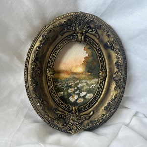 Acquerello con cornice dorata ovale raffigurante campi al tramonto, originale dipinto a mano in stile rustico, decorazione murale vintage in stile fattoria, regalo speciale francese.