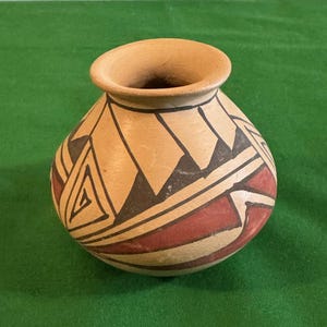 Mata Ortiz Small Pottery Jar  Mexico