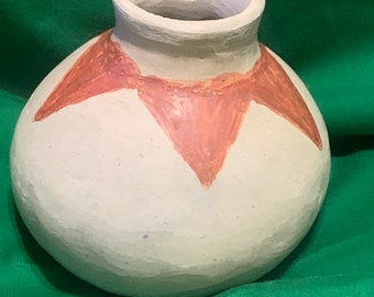 Tarahumara / Raramuri Pottery Jar Star Design