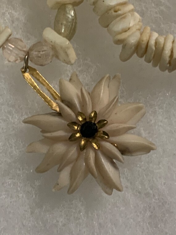 Vintage Heishi Necklace with Flower Pendant - image 2