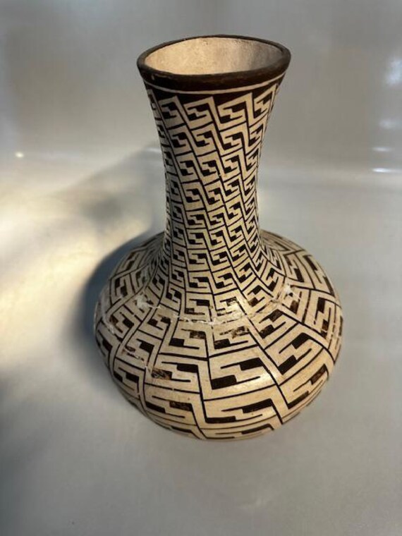 Vintage Native American Acoma Tall Vase Marie Z Chino - Etsy