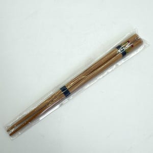 Japanese Bamboo Chopsticks – Vintage 1980s Hand Painted Tulip – New Old Stock – Wooden Eating Utensils – Japanese Kitchen Decor