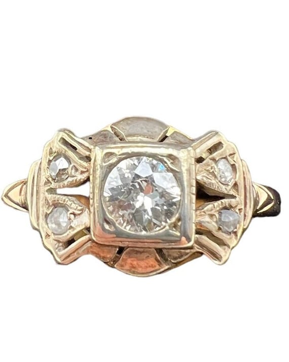 Vintage 14K Gold & Platinum Diamond  Ring size 8