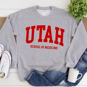 Yale school of medicine sweatshirt 2025
