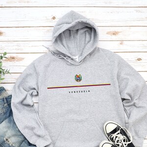 Pull à capuche Venezuela, logo du pays avec sweat-shirt drapeau, armoiries du Venezuela, pull Venezuela Cool Comfort